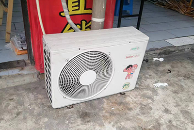 黑河空调突然不制冷只吹自然风怎么办？